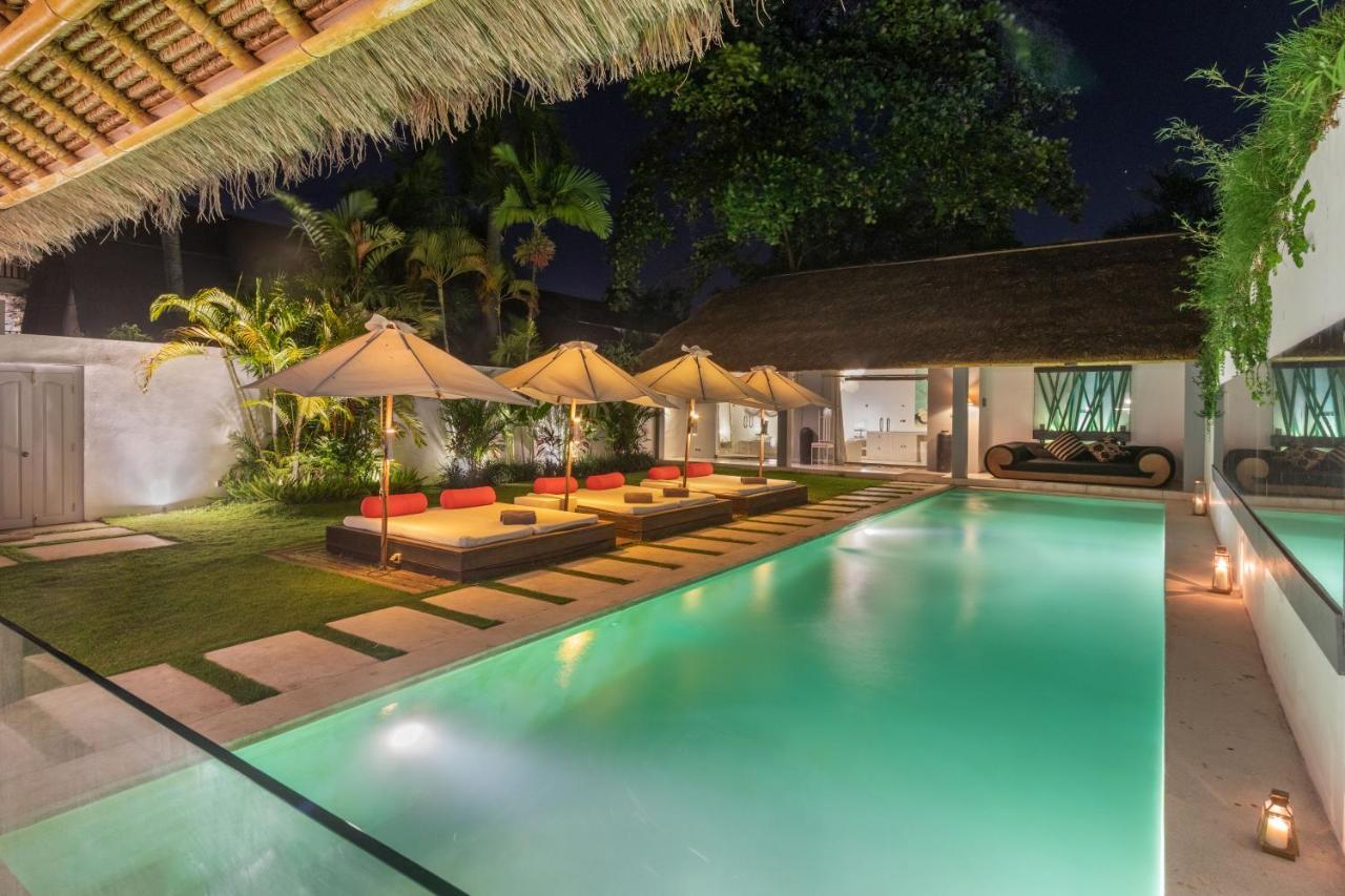 Saga Villas Ultra Seminyak Kültér fotó