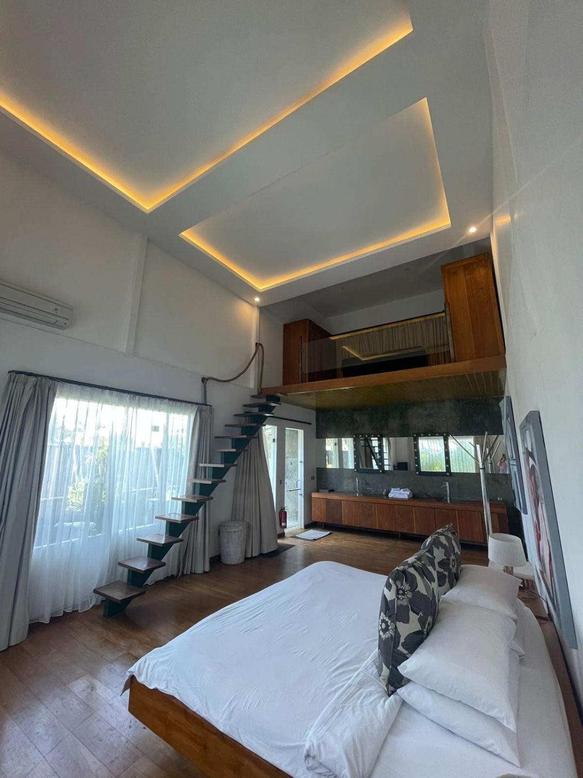 Saga Villas Ultra Seminyak Kültér fotó